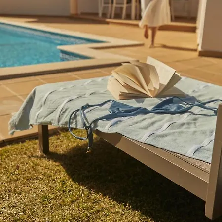 Monte Das Oliveiras Lux - 600m From The Beach - Swimming Pool - Wi Fi - Aircon Villa