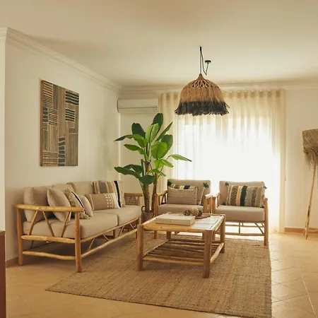 Monte Das Oliveiras Lux - 600m From The Beach - Swimming Pool - Wi Fi - Aircon *