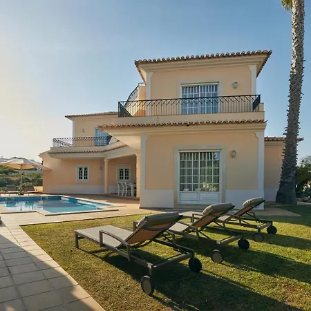 וילה Monte Das Oliveiras Lux - 600m From The Beach - Swimming Pool - Wi Fi - Aircon אלבופיירה